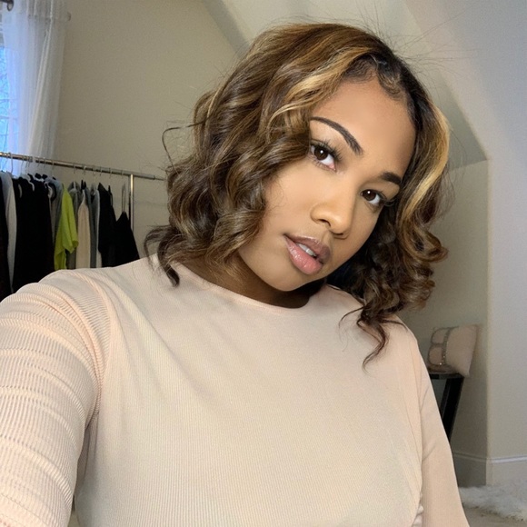 Meet Your Posher - Picture 3 of 3